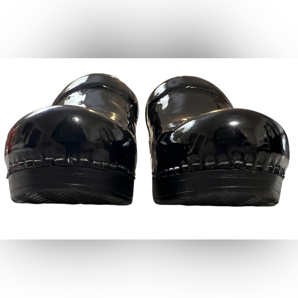 Dansko Black Patent Women's Professional Nursing Clogs Size EU 37, 6.5-7 Narrow - Picture 3 of 10